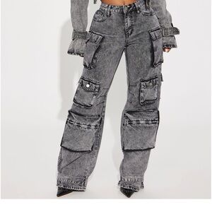 NWT - Fashion Nova Cargo Pants